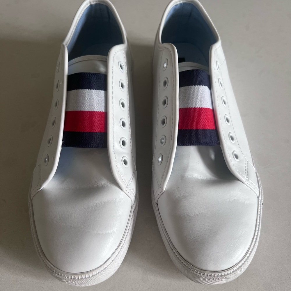 Tommy Hilfiger slip on sneaker